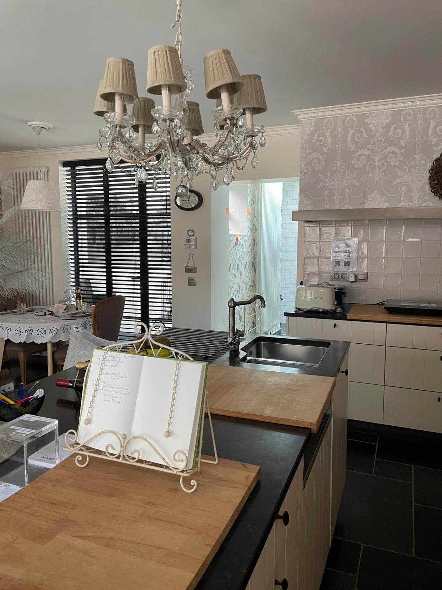 Guest house Guestsuite Lady Anna 4*